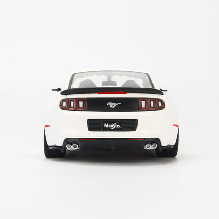 https://a.allegroimg.com/original/110aef/a263ea744cd390e199af0411e62c/Ford-Mustang-Street-Racer-2014-Maisto-1-24-Metalowy-Model-Samochodu-31506-W-Stan-zlozenia-Calosc-die-cast