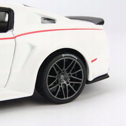https://a.allegroimg.com/original/1141bc/b85563b8456cb32a164216b028bb/Ford-Mustang-Street-Racer-2014-Maisto-1-24-Metalowy-Model-Samochodu-31506-W-Wiek-6-lat