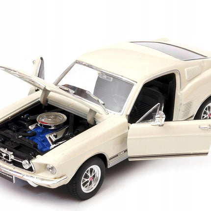Ford Mustang GT 1967 Wimbledon White Welly 1:24 22412 Diecast Model with Custom Plates