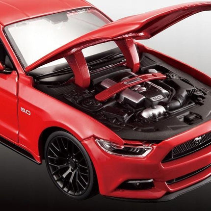 Ford Mustang GT 2015 1:24 Maisto Assembly Diecast Model Muscle Car with Custom Plates