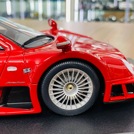 GT Spirit Mercedes-Benz CLK GTR Super Sport 1/18 Red Resin - detailed die-cast style model