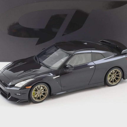 GT Spirit Nissan GT-R R35 Takumi Edition 2024 1:18 Resin Model Black Limited 999 GT932 Collector Car