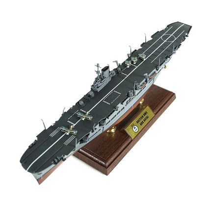 https://cdn.shopify.com/s/files/1/0567/1364/2151/files/HMS-Ark-Royal-WWII-British-Navy-Aircraft-Carrier-1-700-Scale-Diecast-Model-4.jpg?v=1703266424