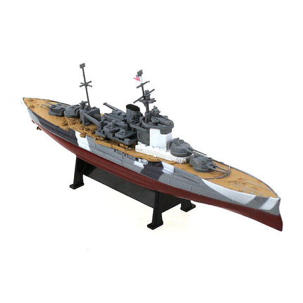https://cdn.shopify.com/s/files/1/0567/1364/2151/products/HMS-Queen-Elizabeth-Battleship-1-1000-Scale-Diecast-Model-1.jpg?v=1672303712