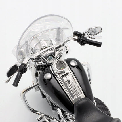 https://a.allegroimg.com/original/117093/86e0c21649d58d4e9c4693b4bb4b/Harley-Davidson-FLHRC-Road-King-Slassic-2013-Maisto-1-12-Motocykl-Model-HIT-Marka-Maisto