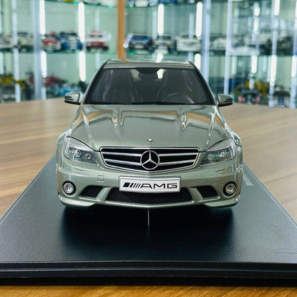 AutoArt Mercedes-Benz C63 AMG Grey 1:18 Diecast Model Car - studio product photo of the scale model