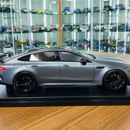 1/18 Resin - GT Spirit Mercedes Benz BRABUS 930 Matt Grey - collectible scale model car
