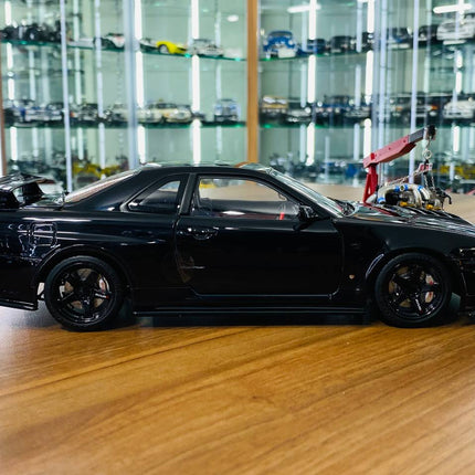Motor Helix Nissan Skyline GT-R R34 Z-Tune Nismo 1/18 Black Pearl Diecast Model - collectible scale model car