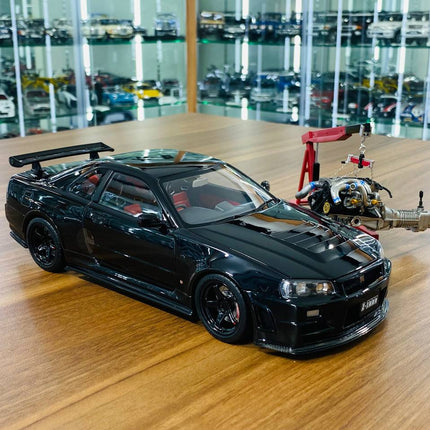 Motor Helix Nissan Skyline GT-R R34 Z-Tune Nismo 1/18 Black Pearl Diecast Model - detailed collector display model