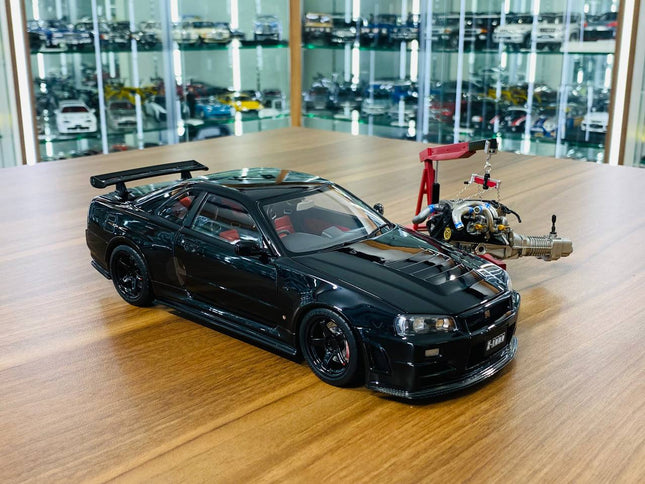 Motor Helix Nissan Skyline GT-R R34 Z-Tune Nismo 1/18 Black Pearl Diecast Model - detailed collector display model