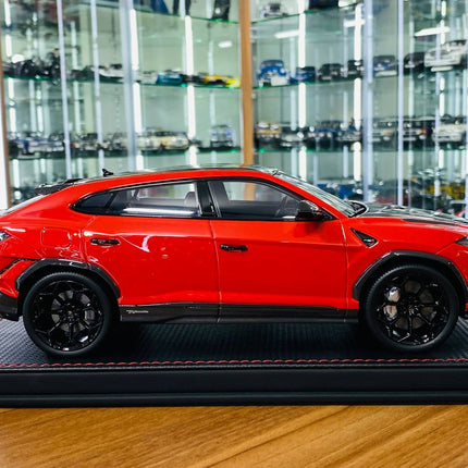 MR Collection Lamborghini Urus Performante 1:18 Rosso Arancio Resin Model - collectible scale model car