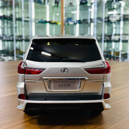 LCD Model Lexus LX 570 Silver 1:18 Diecast Model Car - premium collector scale model