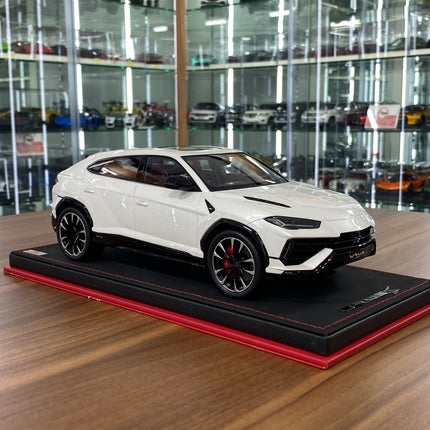 MR Collection Models 1/18 Lamborghini URUS S Resin Model Balloon White Limited Edition - detailed collector display model