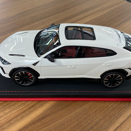 MR Collection Models 1/18 Lamborghini URUS S Resin Model Balloon White Limited Edition - scale model for display