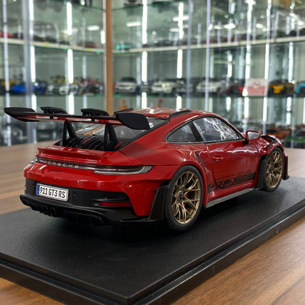 1/18 Diecast Porsche 911 (992) GT3 RS 2024 in Guard Red | Solido - fine detailed model replica