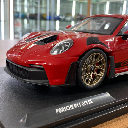 1/18 Diecast Porsche 911 (992) GT3 RS 2024 in Guard Red | Solido - detailed die-cast style model