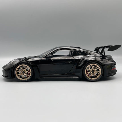 Minichamps Porsche 911 2022 Black 1:18 Diecast Model Car - collectible scale model car