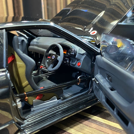 AutoArt Nissan Skyline GT-R R32 Black 1:18 Diecast Model Car - showroom-quality model replica