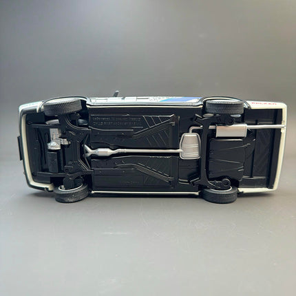 Original Factory Volkswagen Jetta MK2 Square Headlight 1:18 Diecast Model Car - scale model collectible piece