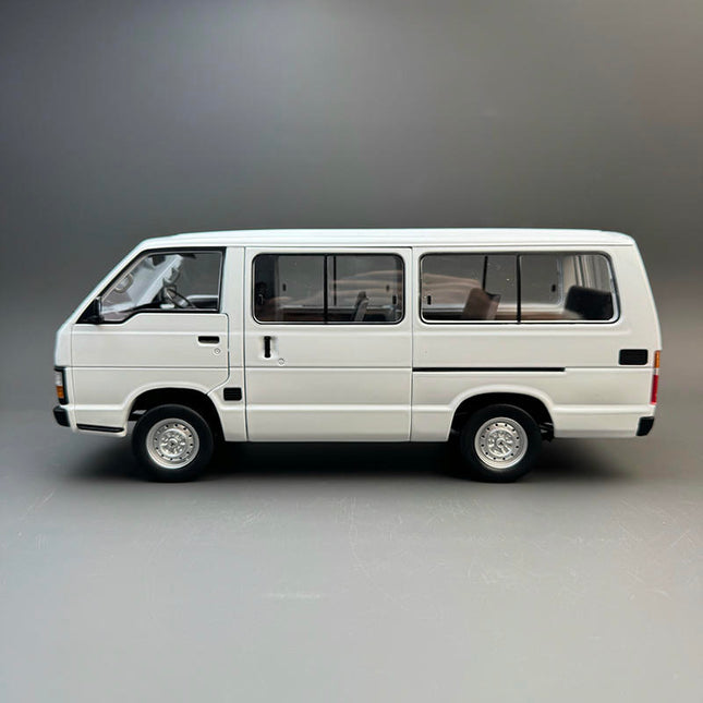 Original Factory Toyota HiAce YH50 Van 1:18 Diecast Model Car - studio product photo of the scale model