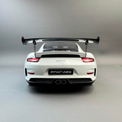 AutoArt Porsche 911 GT3 RS (991.2) 1:18 Diecast Model Car - premium collector scale model