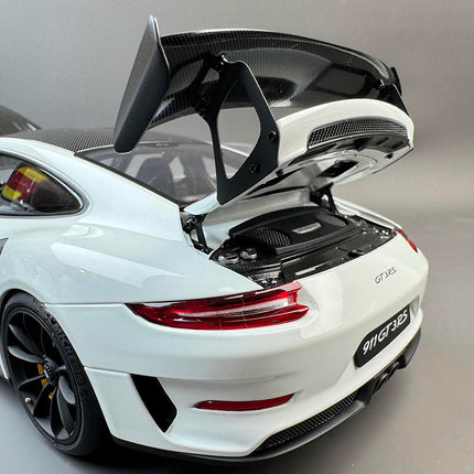 AutoArt Porsche 911 GT3 RS (991.2) 1:18 Diecast Model Car - collector edition scale model