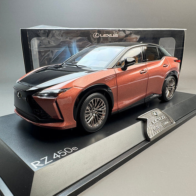 YX Car Model Lexus RZ450e 2010s SUV White 1:18 Diecast Model Car - detailed collector display model