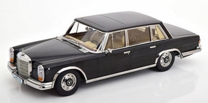 1:18 scale diecast model of classic black Mercedes-Benz sedan with tan interior