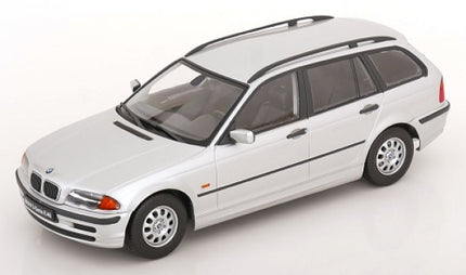 1:18 scale diecast BMW E46 Touring model car in silver with detailed exterior