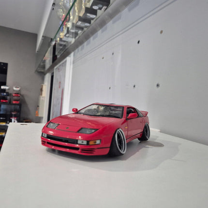 Kyosho Nissan 300ZX 1:18 Diecast Model Car, Custom Plates, Collector Display