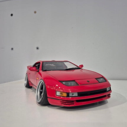 Kyosho Nissan 300ZX 1:18 Diecast Model Car, Custom Plates, Collector Display