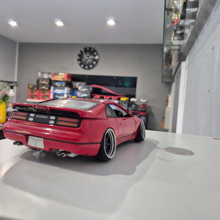 Kyosho Nissan 300ZX 1:18 Diecast Model Car, Custom Plates, Collector Display