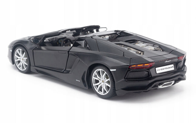 https://a.allegroimg.com/original/11d365/837c6a984790ab236f6fcb1e2f5b/Lamborghini-Aventador-LP-700-4-LP700-4-Roadster-2012-Maisto-1-24-1-24-31504-EAN-GTIN-090159315049