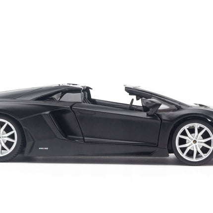 https://a.allegroimg.com/original/1173e4/973846664266a574d6fa7be49660/Lamborghini-Aventador-LP-700-4-LP700-4-Roadster-2012-Maisto-1-24-1-24-31504-Kod-producenta-31504-101231504