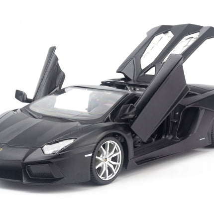 https://a.allegroimg.com/original/112b66/19b50aa74dbb81d4b95b11357775/Lamborghini-Aventador-LP-700-4-LP700-4-Roadster-2012-Maisto-1-24-1-24-31504-Marka-Maisto