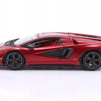 https://a.allegroimg.com/original/117e35/2bb70e794af5823a78ef23a68889/Lamborghini-Countach-LPI-800-4-2022-Bburago-1-24-Metalowy-Model-Samochodu-Kod-producenta-5906952820855