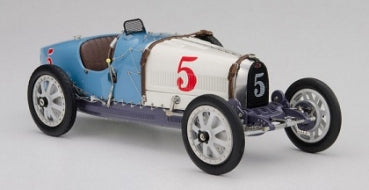 1:18 scale vintage blue and white diecast racing car model with red number 5 detailing