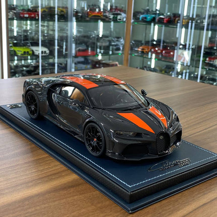 MR Collection Models Bugatti Chiron Super Sport Resin 1:18 Carbon/Orange Line - detailed collector display model