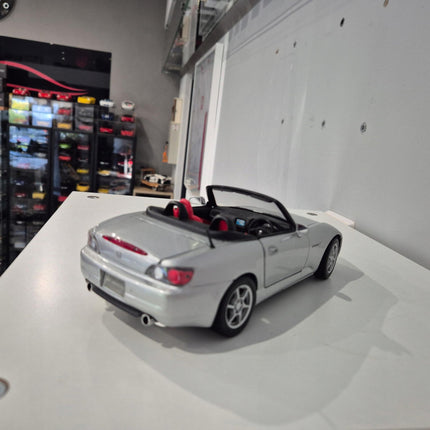 Maisto Honda S2000 Diecast Model Car 1:18, Custom Plates
