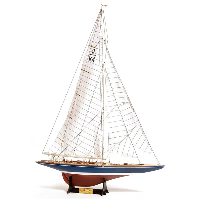 https://cdn.shopify.com/s/files/1/0622/6942/3871/files/Maqueta_barco_Endeavour_Yate_Copa_America_OcCre_f1ec66e5-fc3a-4217-92b3-32e6e73f476b.webp?v=1761672718