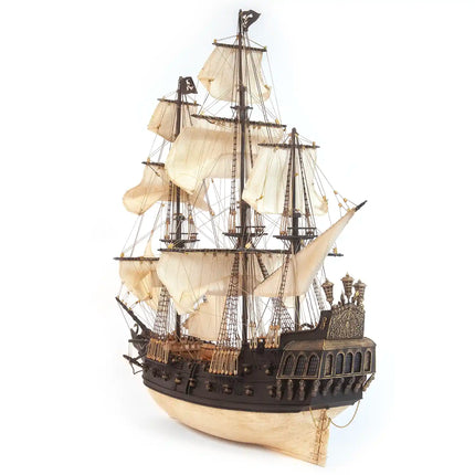 https://cdn.shopify.com/s/files/1/0622/6942/3871/files/MaquetadebarcopirataCisneNegrovistapopaOcCre.webp?v=1761585644