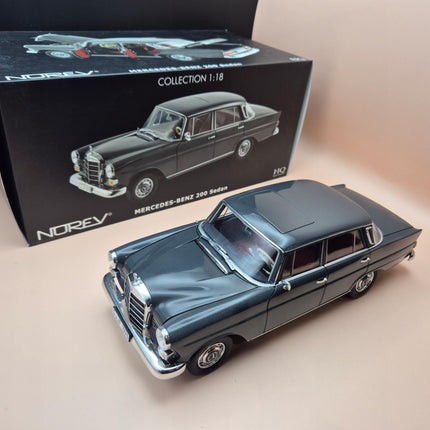 Mercedes-Benz 200 Diecast Model 1:18 Scale, Opening Parts, Personalized Plate