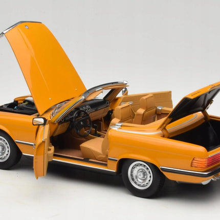 Mercedes 450 SL Diecast Model Car (1:18 Scale) with Custom Plates