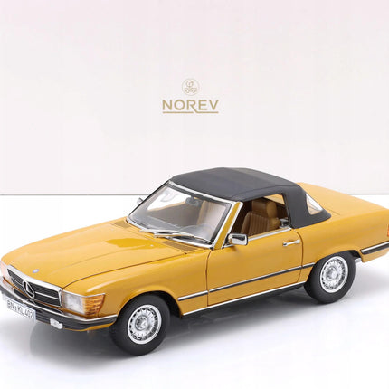 Mercedes 450 SL Diecast Model Car (1:18 Scale) with Custom Plates