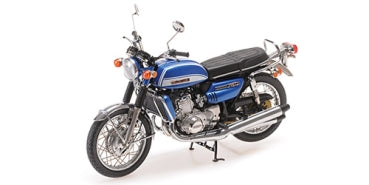 1:18 scale diecast blue classic motorcycle model with chrome details on white background
