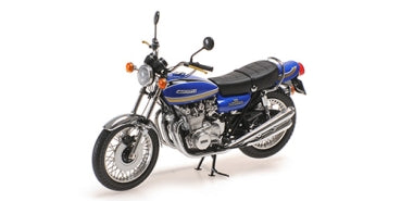 1:18 scale blue diecast motorcycle model with chrome detailing on white background