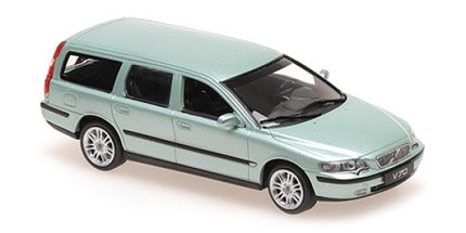 1:43 scale mint green Volvo V70 diecast model car with detailed interior