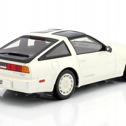 1:18 scale pearl white Nissan 300ZX Turbo diecast model car rear three-quarter view
