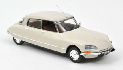 1:18 scale cream classic car diecast model with detailed exterior on white background