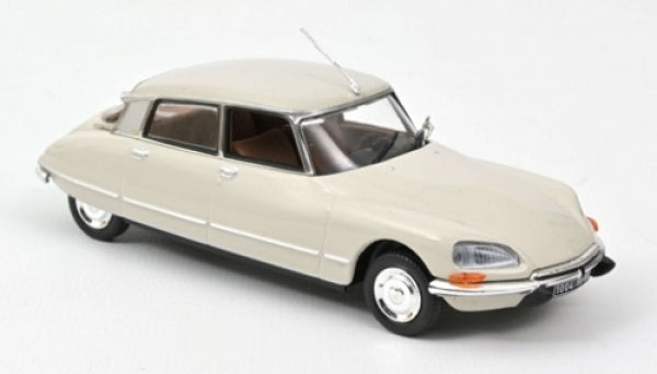 1:18 scale cream classic car diecast model with detailed exterior on white background